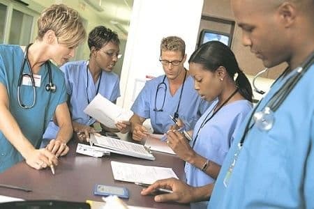 The importance of interprofessional communication in healthcare settings